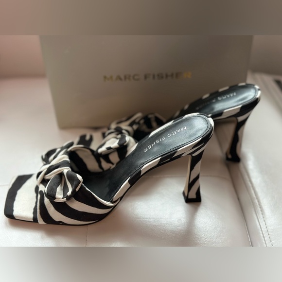 NEW Marc Fisher Demar Heeled Mule Zebra Suede Mules Slide - Picture 3 of 6